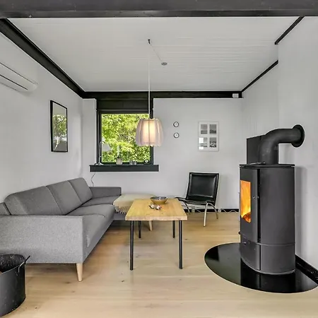 Nyaraló Stunning In With 4 Bedrooms And Wifi *