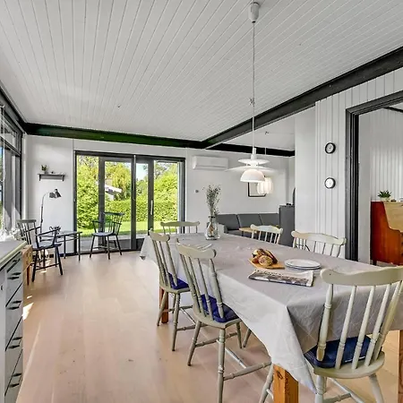 Stunning In With 4 Bedrooms And Wifi * Svendborg