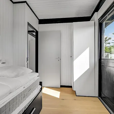 Nyaraló Stunning In With 4 Bedrooms And Wifi Svendborg